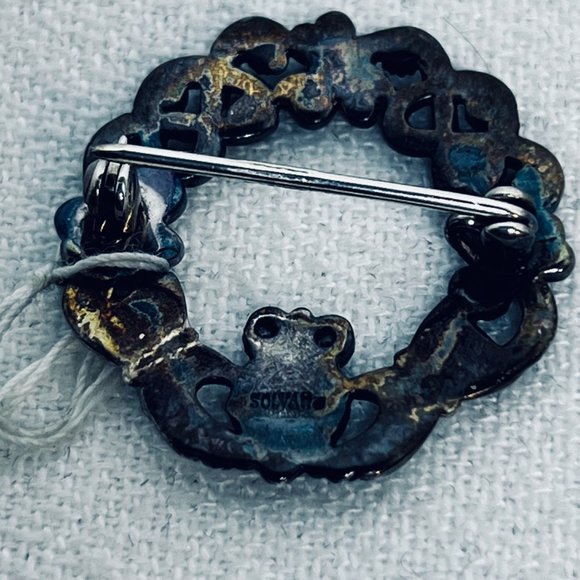 Sol d'or Silver Tone Claddagh Brooch - Picture 3 of 7